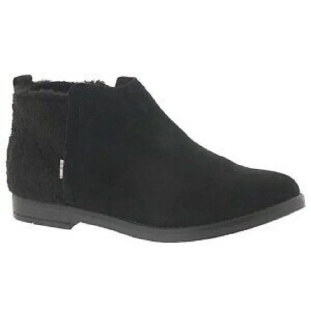 NIB ~ Toms 